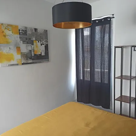 Mendizabal Apartment *